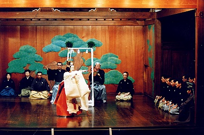 ����S�̂̐��藧��